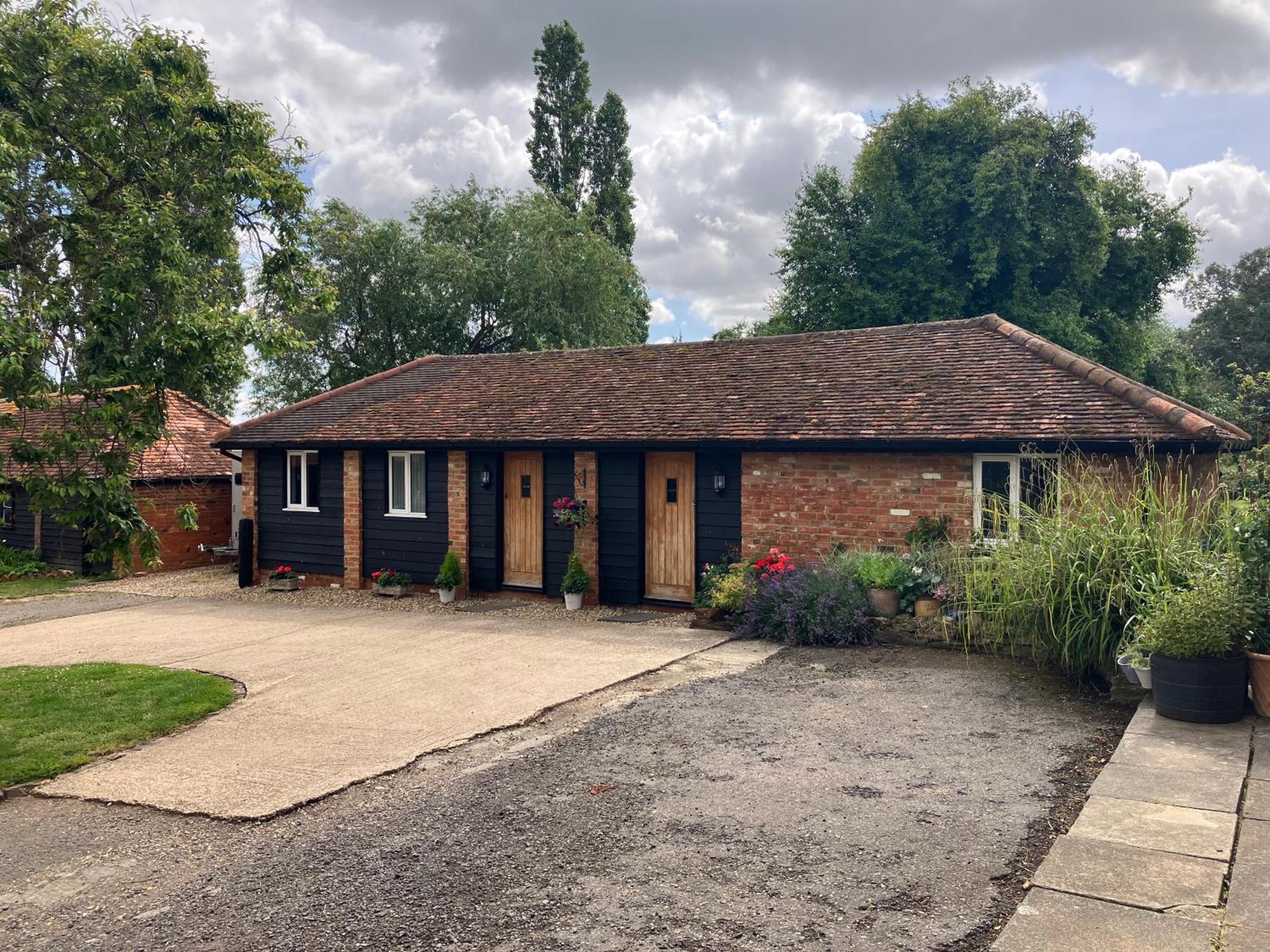 Marston Moreteyne Upper Wood End Farm Holiday Cottages מראה חיצוני תמונה